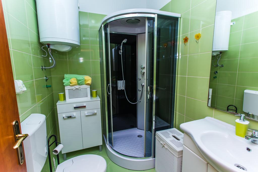 Apartman Nikolic 2 Apartment Kastela Exterior photo