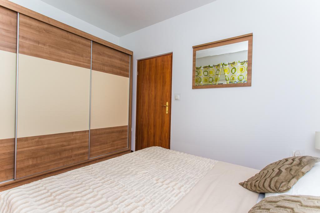 Apartman Nikolic 2 Apartment Kastela Exterior photo