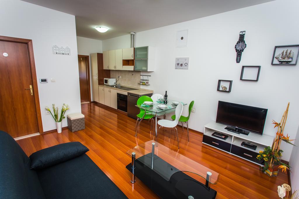 Apartman Nikolic 2 Apartment Kastela Exterior photo